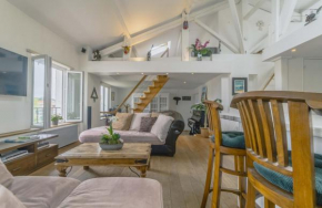 Appartement proche plage de la Chambre d'Amour